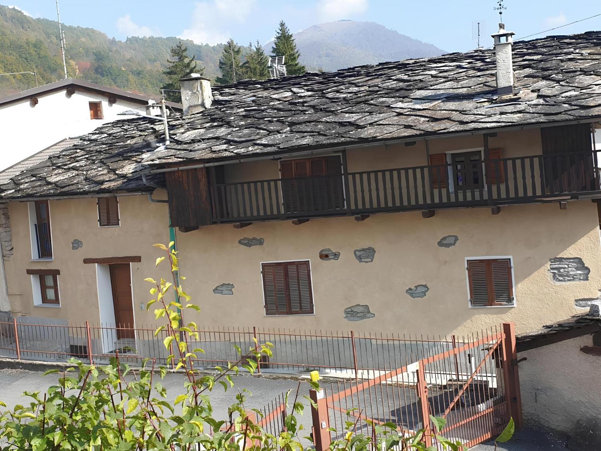 B&B Antica Casa Occitana Sampeire Exterior photo